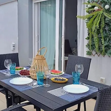 - Estudio Comodo Con Terraza Y Wifi Апартаменты Бахамар
